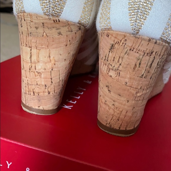 White & Gold Wedges - Picture 7 of 7